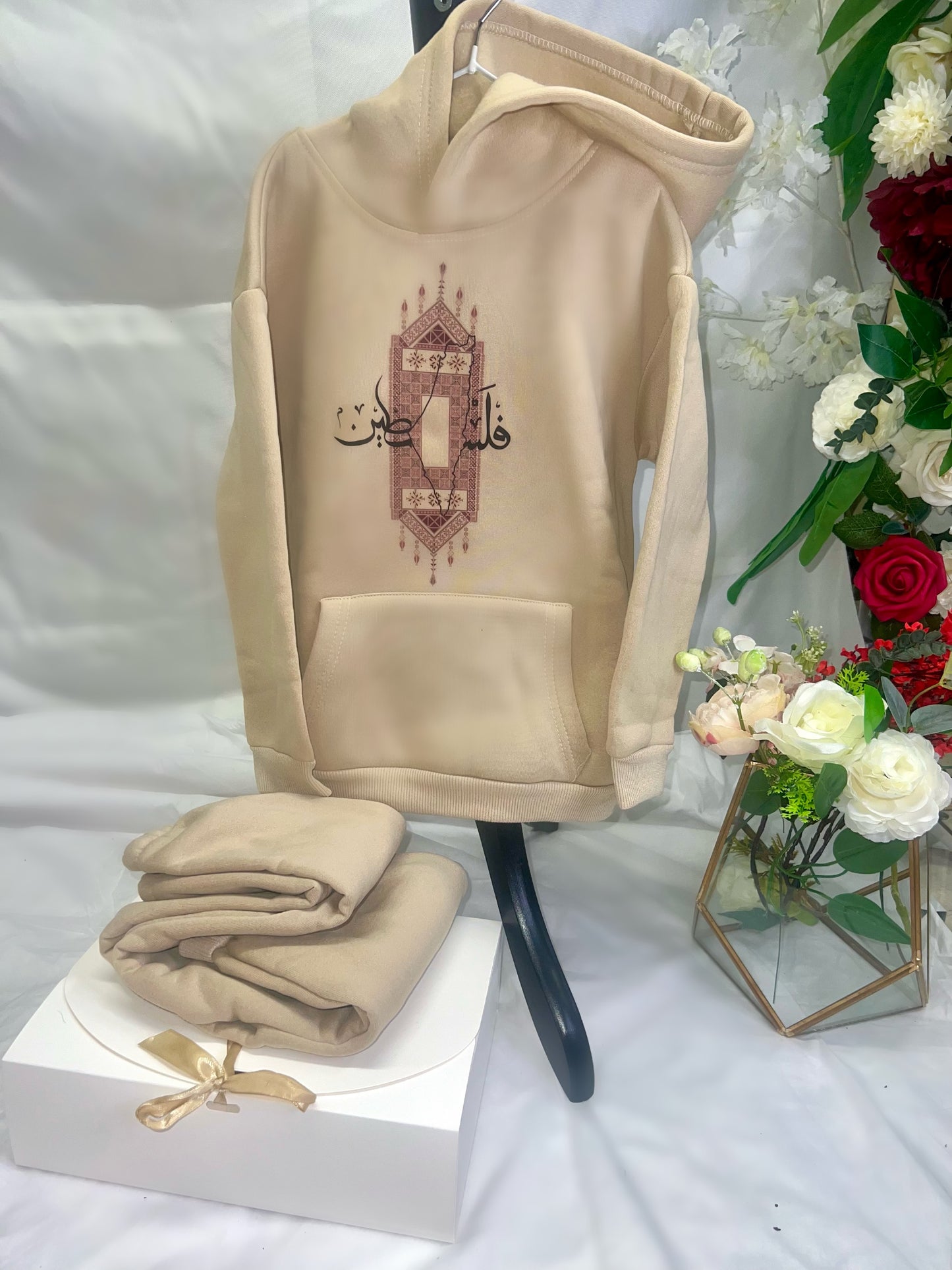 Falasteen Hoodie Set